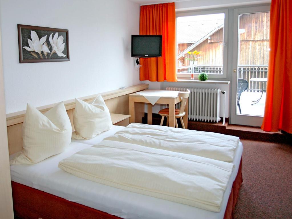 Gasthof Roessle Rieden Ruang foto